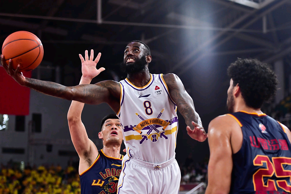 汉堡球队面临逆境，需要信念和努力才能突破