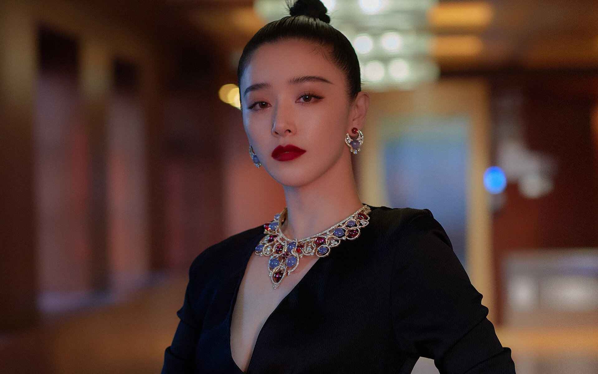 开云sport-冰城不夜，当魔法师伦纳德在绝境中降下三分雨