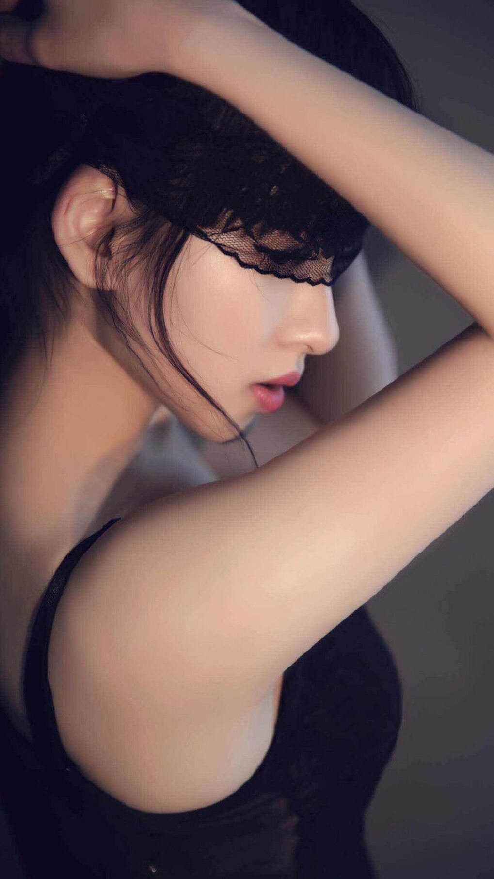 开云体育app-今夜，多哈记住了光头的背影，当苏亚雷斯的致命一击，撕裂了喀麦隆的百年梦想